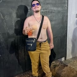 Foto de Rhett Andrew ao vivo na webcam