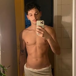 Foto de Rian M ao vivo na webcam