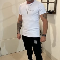 Foto de Risher ao vivo na webcam