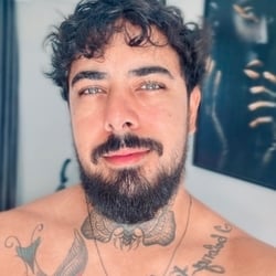 Foto de Rodrigo Ferrari ao vivo na webcam