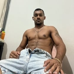 Foto de Atleta 21cm ao vivo na webcam