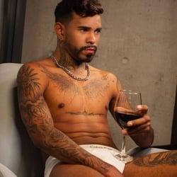 Foto de Ronny Aislan ao vivo na webcam