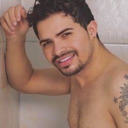 Foto de Rony Ferraz - videos sexo ao vivo Sexo ao Vivo