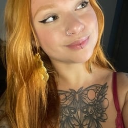 Foto de Doce Raposa ao vivo na webcam