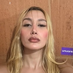 Foto de Ruivinha 069 Hot ao vivo na webcam