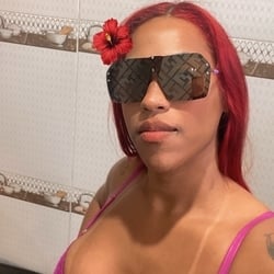 Foto de Ruivinha 21cm ao vivo na webcam