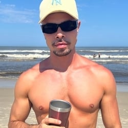 Foto de Safado P Destino ao vivo na webcam