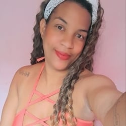 Foto de Safira Yumi ao vivo na webcam