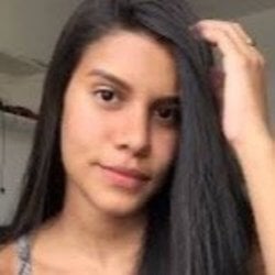 Foto de Sara Dix ao vivo na webcam