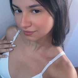 Foto de Sarah Amor ao vivo na webcam