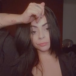 Foto de Sarah Sparks ao vivo na webcam