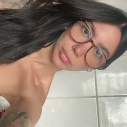 Foto de Scarlet Carola ao vivo na webcam