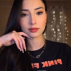 Foto de Selinatrix ao vivo na webcam