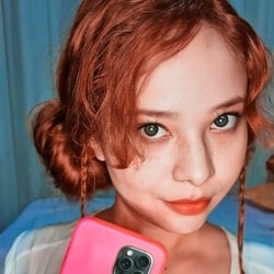 Foto de Serena Reed ao vivo na webcam