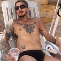 Foto de Seu Tatuador ao vivo na webcam