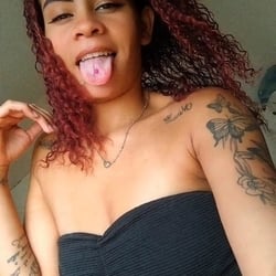 Foto de Sexy Morena 22 ao vivo na webcam