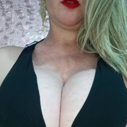 Foto de Sharon Loirinha ao vivo na webcam