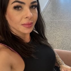 Foto de Shenna Casada - videos sexo ao vivo Sexo ao Vivo