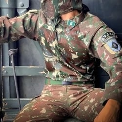 Foto de Soldado Dottado ao vivo na webcam