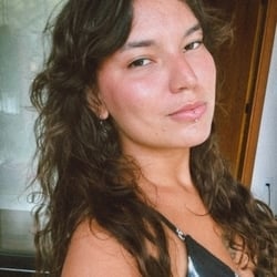 Foto de Sophia Andrade ao vivo na webcam