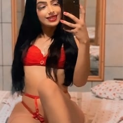 Foto de Sophia Ísis ao vivo na webcam