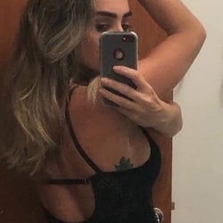 Foto de Sophie Neveu ao vivo na webcam