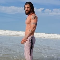 Foto de Sosia Aquaman ao vivo na webcam