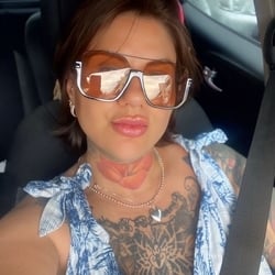 Foto de Srta Chris ao vivo na webcam