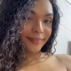 Foto de Stefany Carvalho ao vivo na webcam