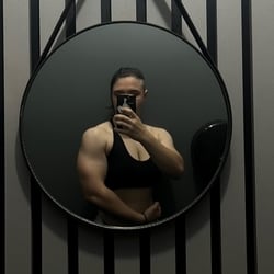 Foto de Strong Stricker ao vivo na webcam