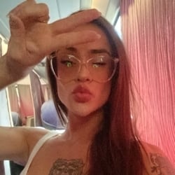 Foto de Strongirl - videos sexo ao vivo Sexo ao Vivo