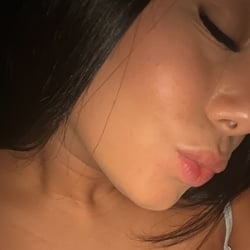 Foto de Sua Juh ao vivo na webcam