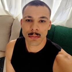 Foto de Summer Boy ao vivo na webcam