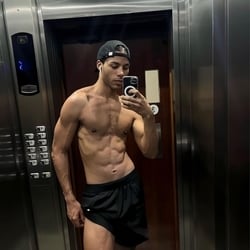 Foto de Surfista 22 Cm ao vivo na webcam