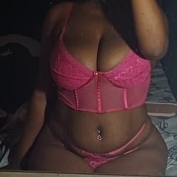 Foto de T Gatinha 22 ao vivo na webcam