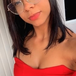 Foto de Tais 69 ao vivo na webcam