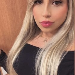 Foto de Tata Aparecida ao vivo na webcam