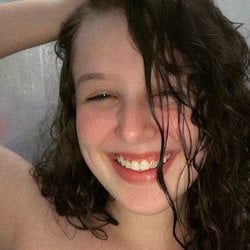 Foto de Tata Nana ao vivo na webcam