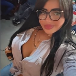 Foto de Tatiele ao vivo na webcam