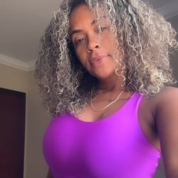 Foto de Thay Santolli ao vivo na webcam