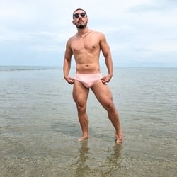 Foto de Thelio 86 - videos sexo ao vivo Sexo ao Vivo