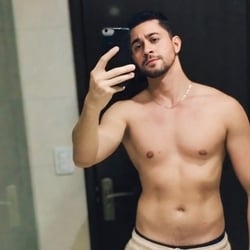 Foto de Theo 007 ao vivo na webcam