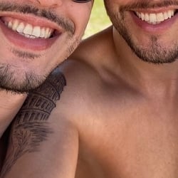 Foto de Theo Castanhari ao vivo na webcam