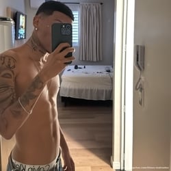 Foto de Theus Malvadex ao vivo na webcam