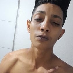 Foto de Thi Trans Boy ao vivo na webcam