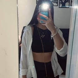 Foto de Tifany Rebeca ao vivo na webcam