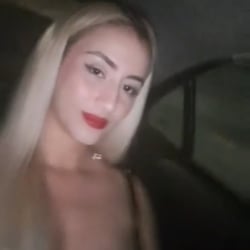 Foto de Tonia Bugatti ao vivo na webcam