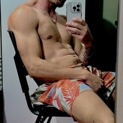 Foto de Tonm ao vivo na webcam