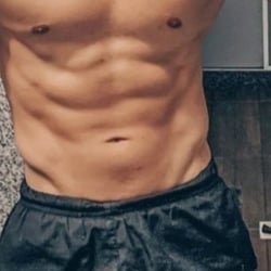 Foto de Tony021 ao vivo na webcam