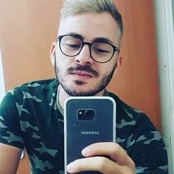 Foto de Trevor Belmont ao vivo na webcam